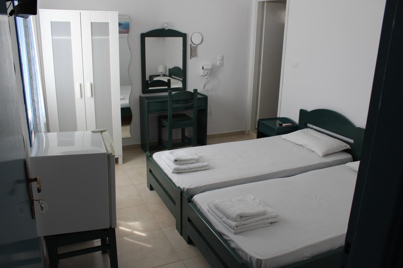 Mare Blue Ios Hotel Екстериор снимка